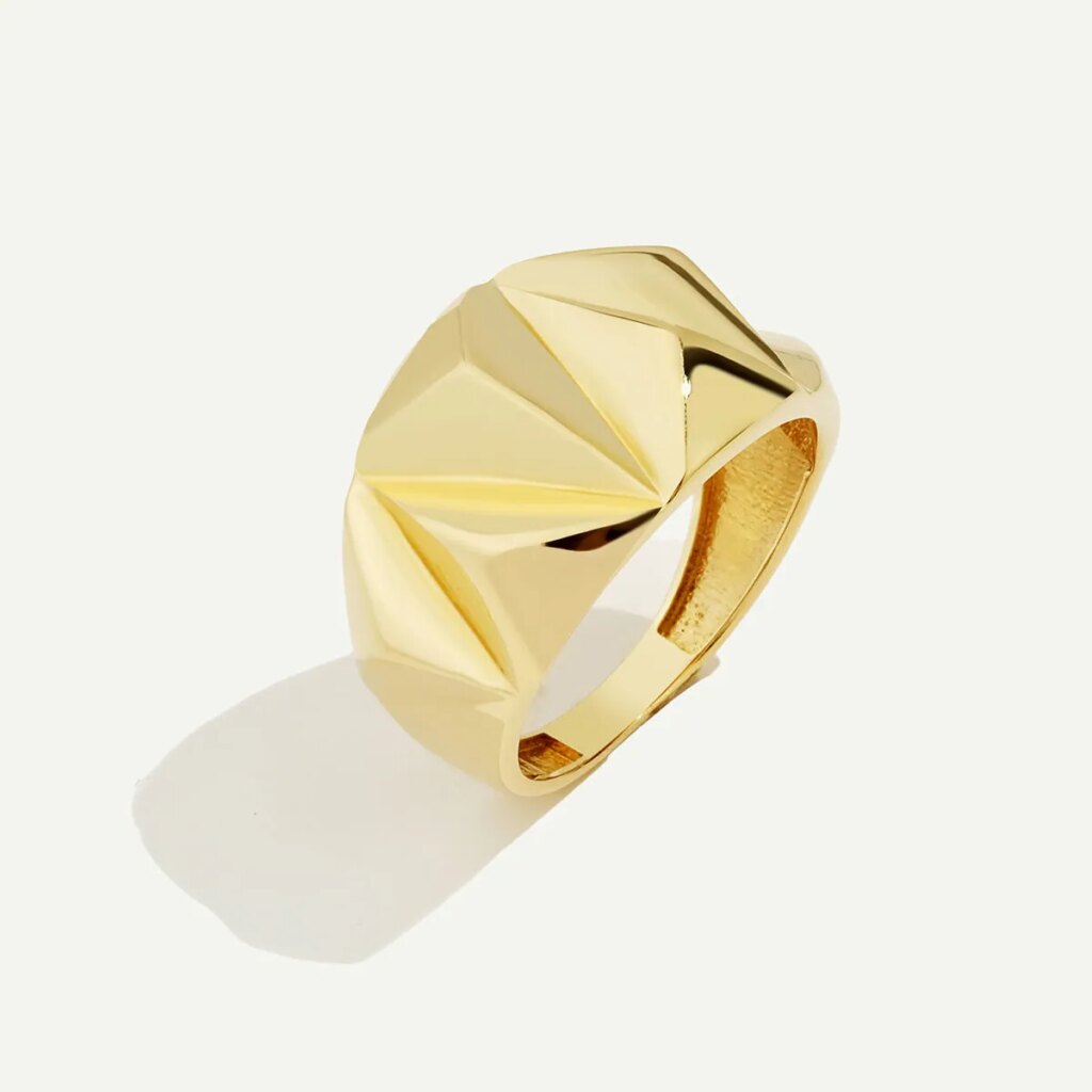 14 Ayar Altın Geometrik Yüzey Tasarımlı Yüzük