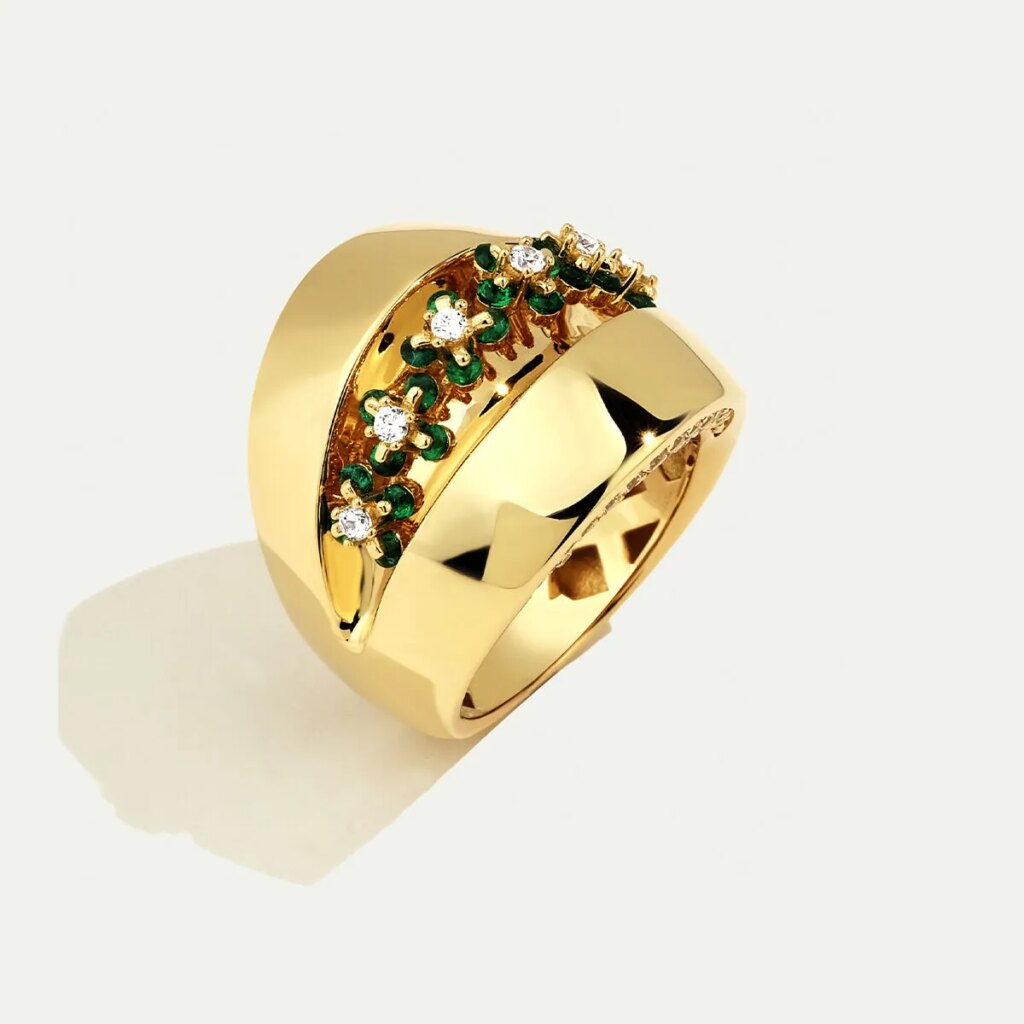 14 Ayar Altın Çiçek Motifli Yeşil ve Beyaz Taşlı Yüzük