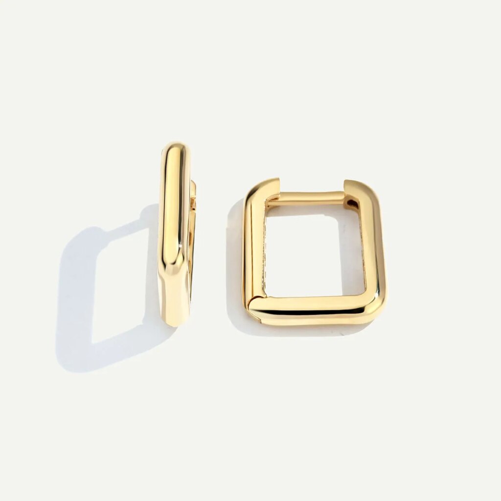 14 Ayar Altın Kare Formlu Küpe