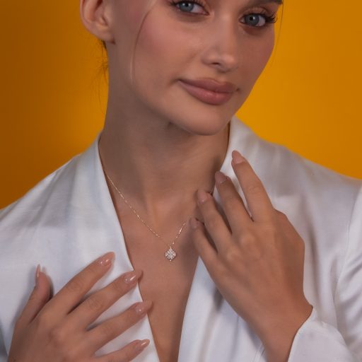 Baget Taşlı 14 Ayar Altın Minimal Kolye